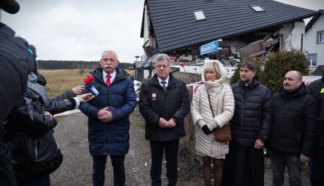 Wybuch gazu w Brzezinkach. Wojewoda Józef Bryk odwiedził poszkodowaną rodzinę