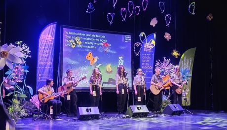 Chusty Przyjaźni wręczone. Radio Rekord uhonorowane 