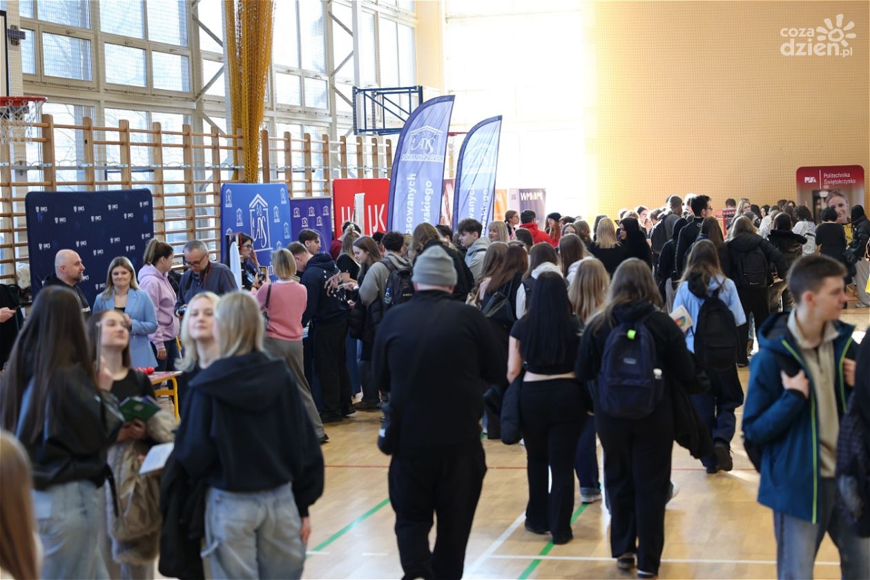 Inauguracja III edycji Świętokrzyskich Targów Edukacyjnych w Ostrowcu Św. (foto)