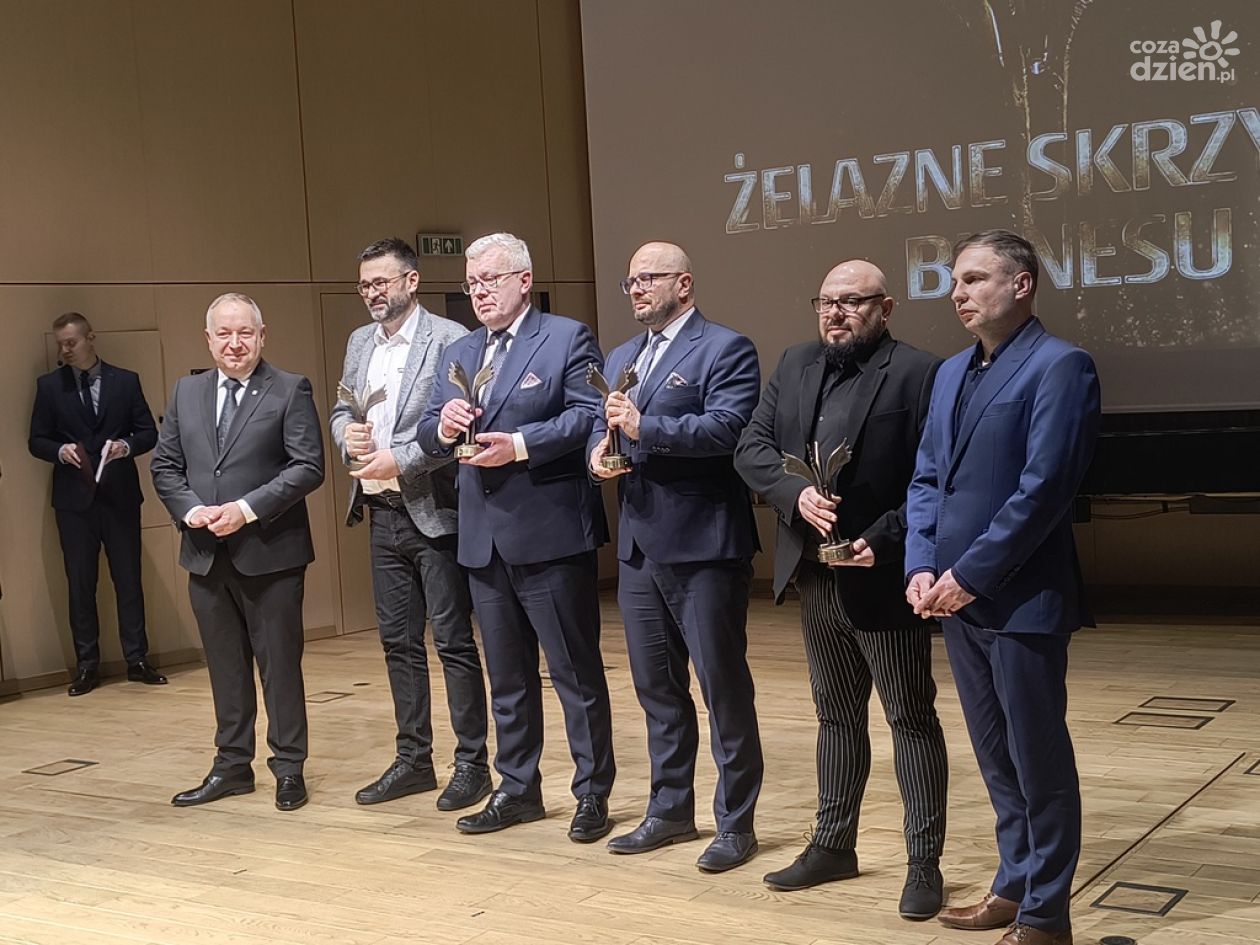 Ostrowieckie firmy ze statuetkami Żelaznych Skrzydeł Biznesu