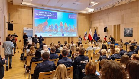 Razem dla dobra dziecka – konferencja o pieczy zastępczej w Kielcach