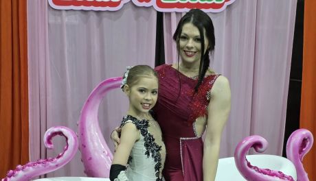 Daria i Luiza Just z ostrowieckiego Black & White ze złotymi medalami w Mołdawii