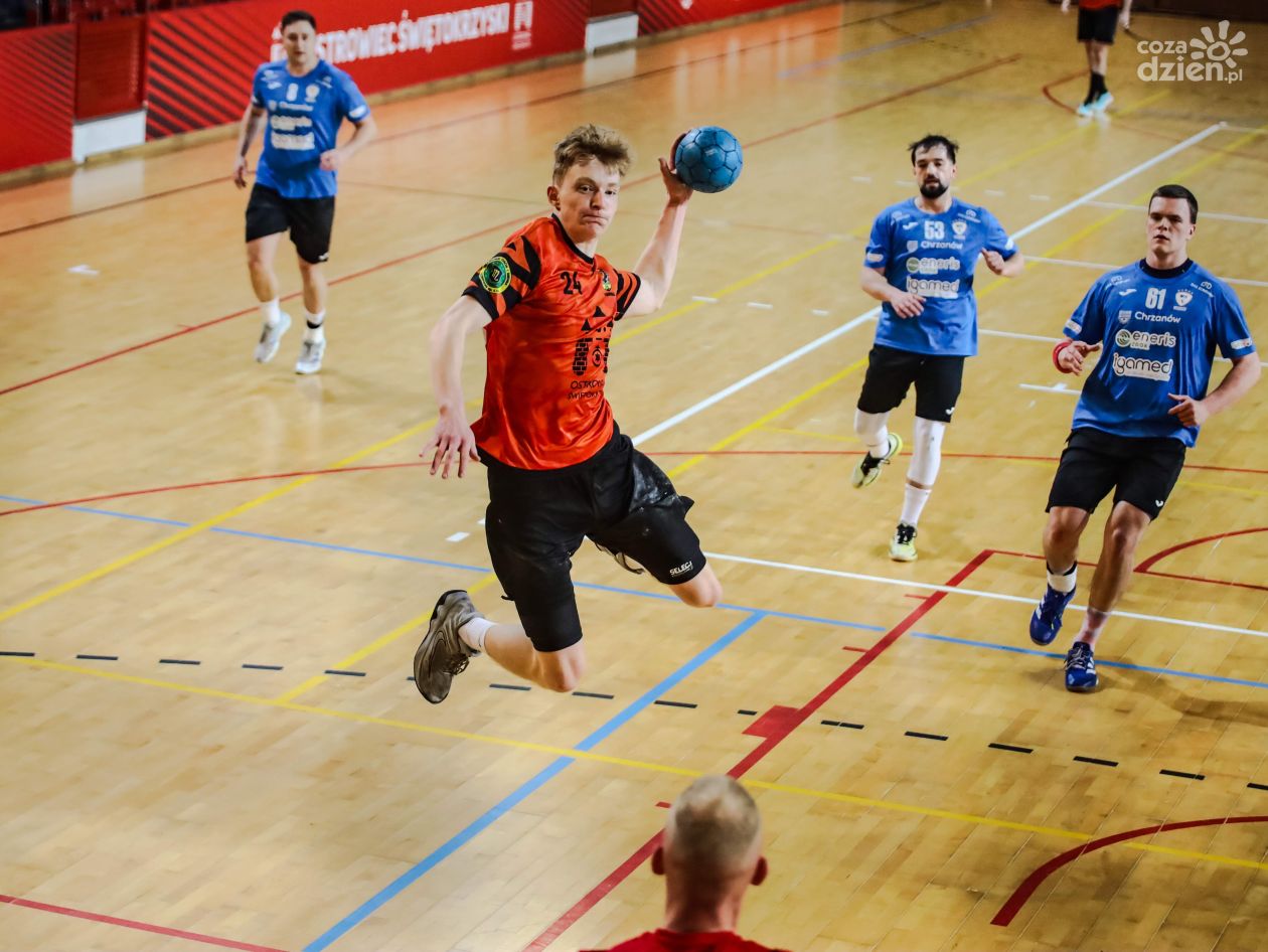 KSZO Ostrowiec Św. - MTS Chrzanów [ZDJĘCIA]