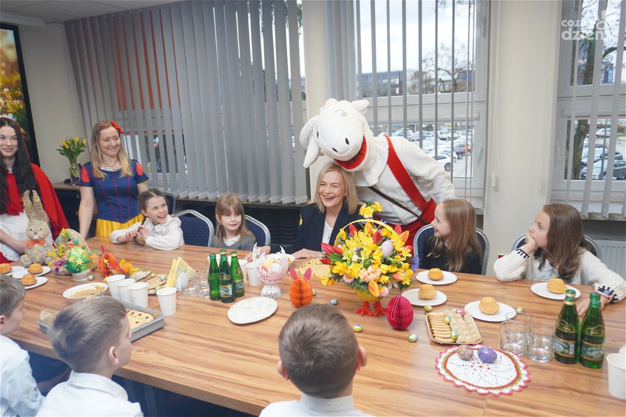 Dzieci uczyły się wielkanocnych tradycji w Urzędzie Marszałkowskim