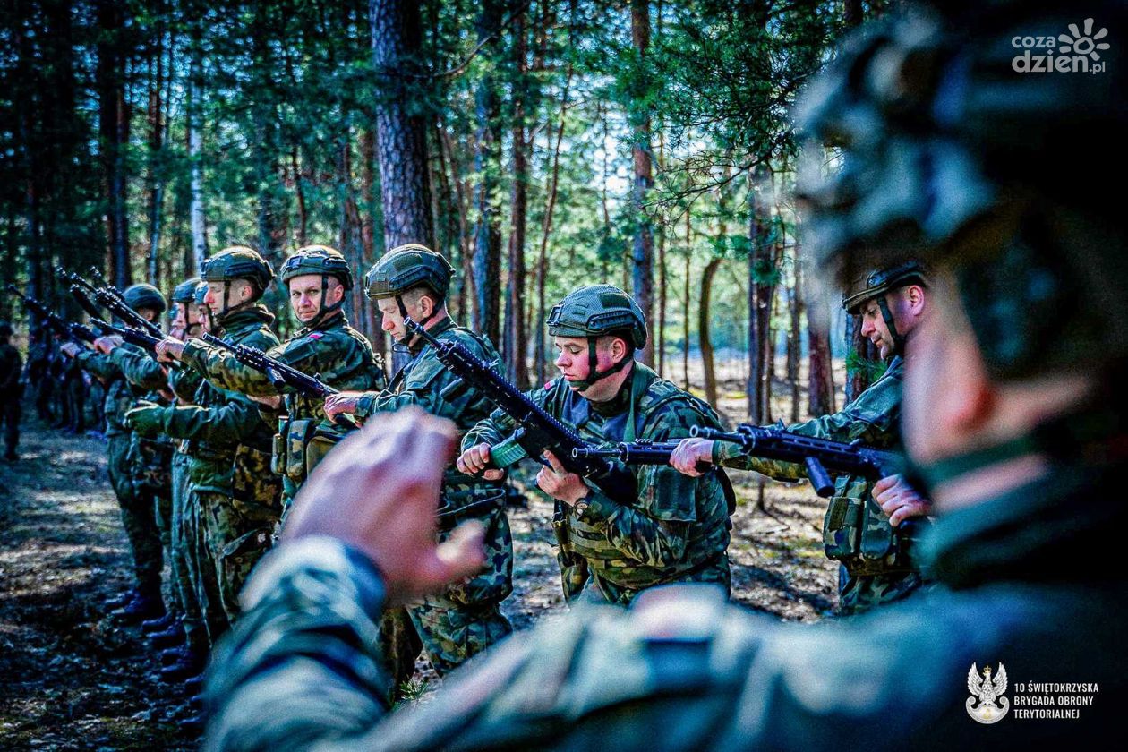 Zakończyło się dwutygodniowe szkolenie terytorialsów w Nowej Dębie