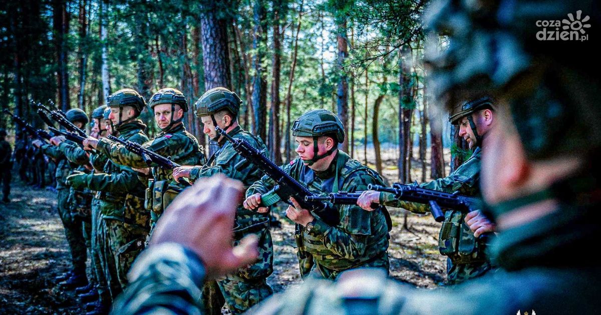 Zakończyło się dwutygodniowe szkolenie terytorialsów w Nowej Dębie
