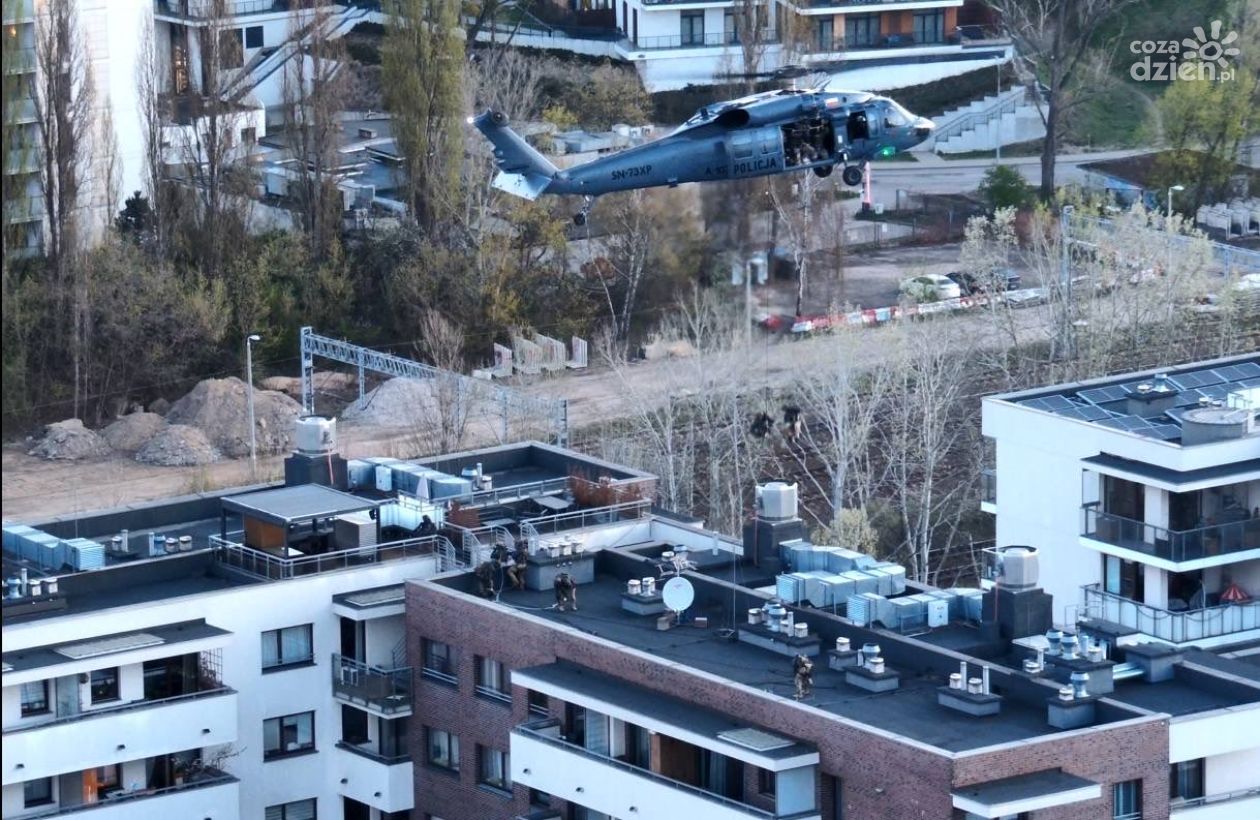 Kontrterroryści w gminie Bałtów