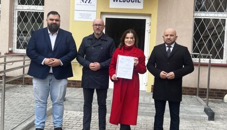 Konferencja PiS w Skarżysku-Kamiennej. Ostra krytyka NFZ i sytuacji szpitala