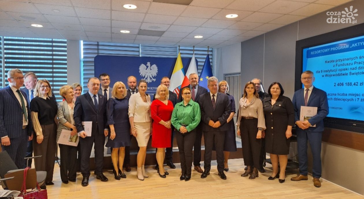 2,4 mln zł na „Aktywne Place Zabaw”. Samorządy podpisują umowy