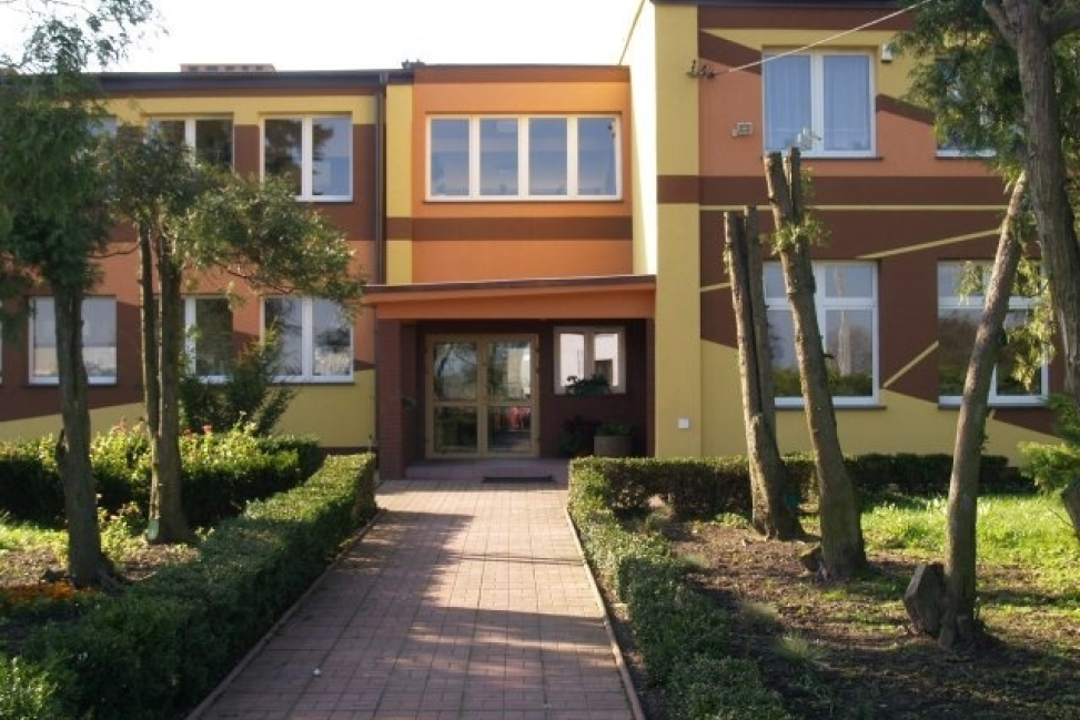 Szkoły w Pisarach i Janowicach zostają. Kurator nie zgodził się na likwidację placówek