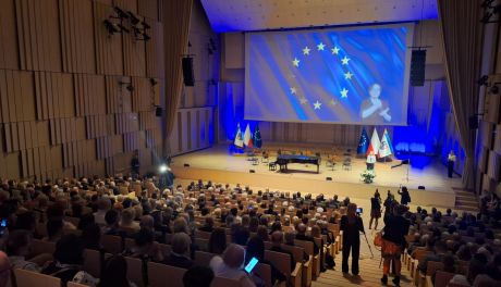 Fundusze Europejskie dla Świętokrzyskiego. Konferencja w Kielcach o inwestycjach i przyszłości regionu