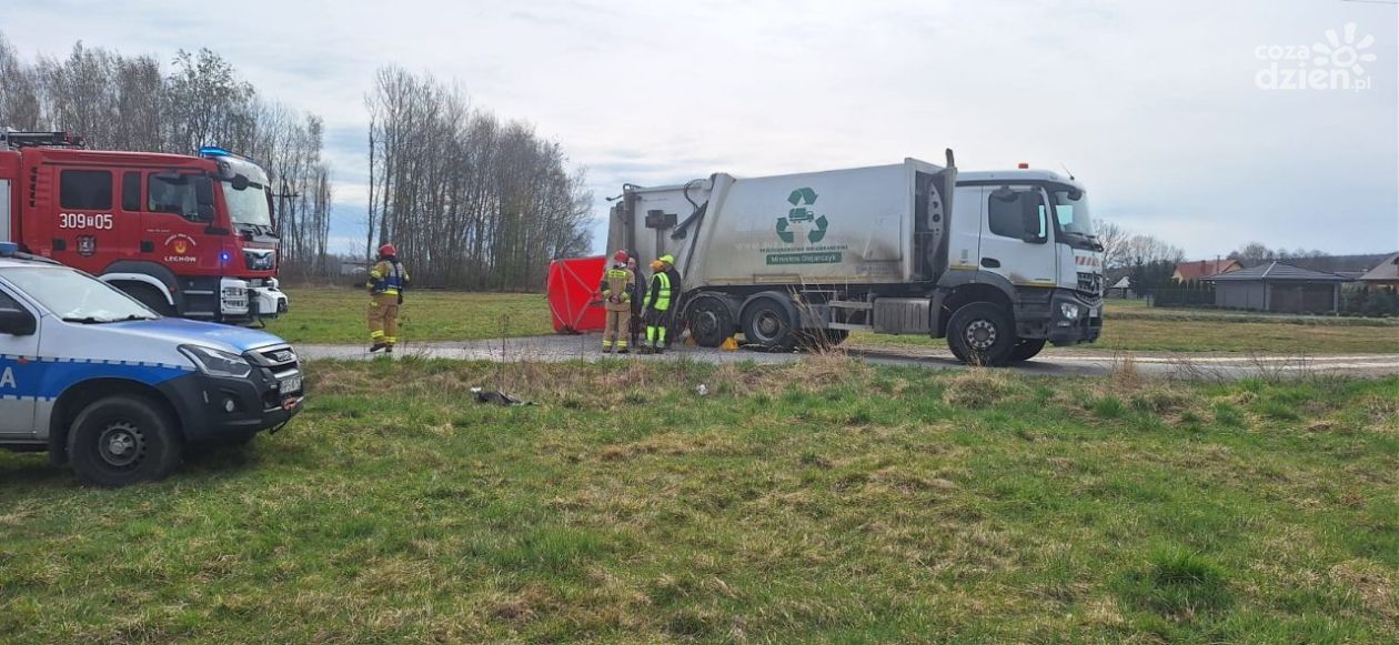 Tragedia w Lechowie. Śmieciarka potrąciła mężczyznę