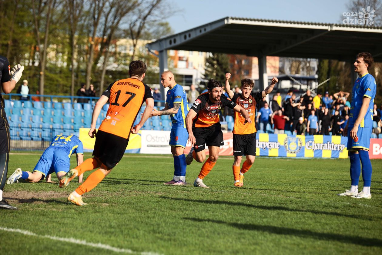 Mateusz Majewski ratuje trzy punkty dla KSZO 1929