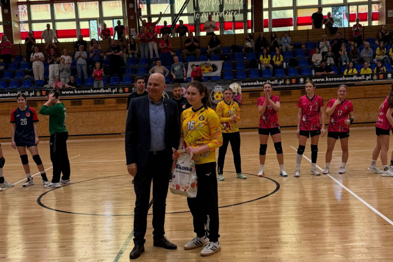 Juniorki młodsze Korony Handball awansowały do ćwierćfinału mistrzostw Polski