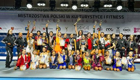 Mistrzostwa pełne medali dla UKS Black & White Ostrowiec Świętokrzyski