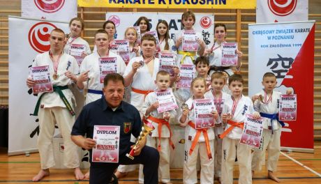 Karatecy ze Skarżyska trzecią drużyną w Wielkopolsce  