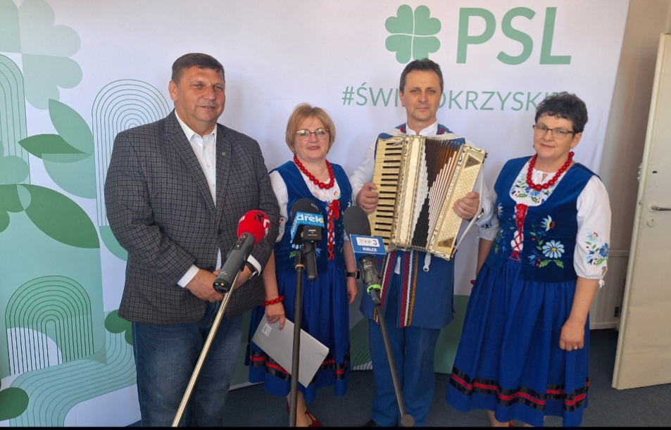 Rząd chce wesprzeć zespoły ludowe i aktywizację wsi