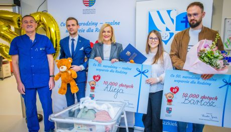 500. dziecko w Wojewódzkim Szpitalu Zespolonym w Kielcach – bliźnięta z jubileuszem”