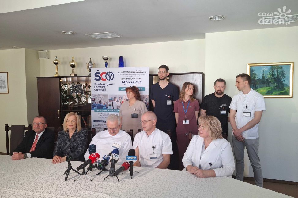 Spektakularna operacja rekonstrukcyjna w Świętokrzyskim Centrum Onkologii uratowała życie pacjenta z zaawansowanym nowotworem