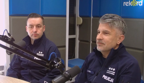 Policja w Kielcach wzmacnia walkę z cyberprzestępczością i ostrzega przed rosnącą falą oszustw