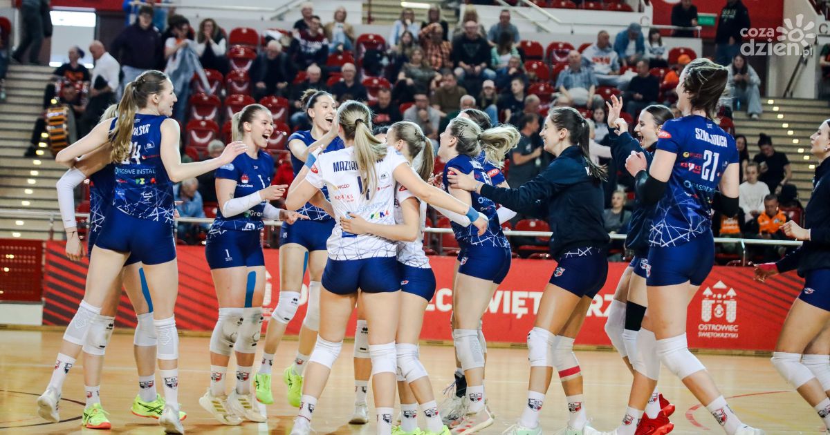 Turniej finałowy o awans do I Ligi Siatkówki Kobiet - dzień 1 [ZDJĘCIA]