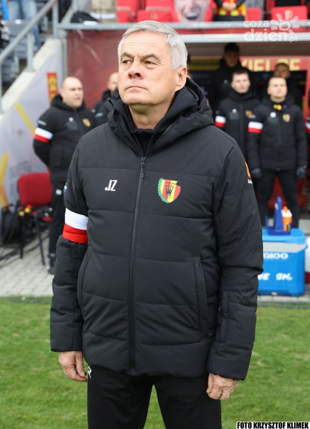 J. Zieliński:  Trzeba cesarzowi oddać co cesarskie. Górnik był zdecydowanie lepszym zespołem, szczególnie w drugiej połowie. Nas wręcz zdemolował.
