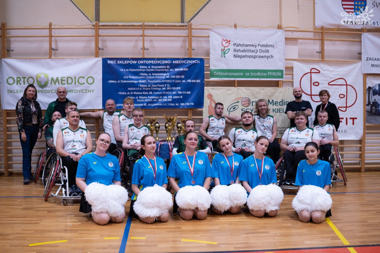 Orto-Medico z pucharem Marszałka