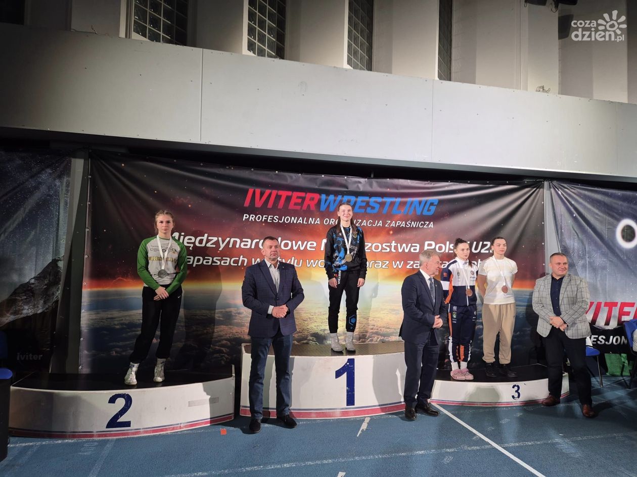 Zapaśniczki z Chęcin ponownie na podium