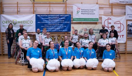 Orto-Medico z pucharem Marszałka