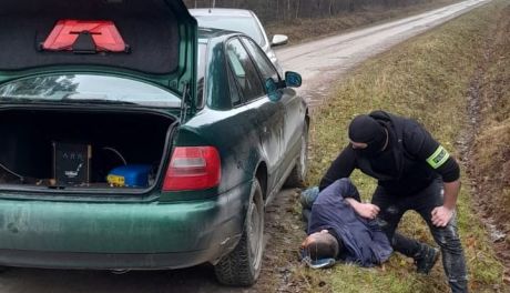Zatrzymanie 42-latka poszukiwanego listem gończym w powiecie kieleckim