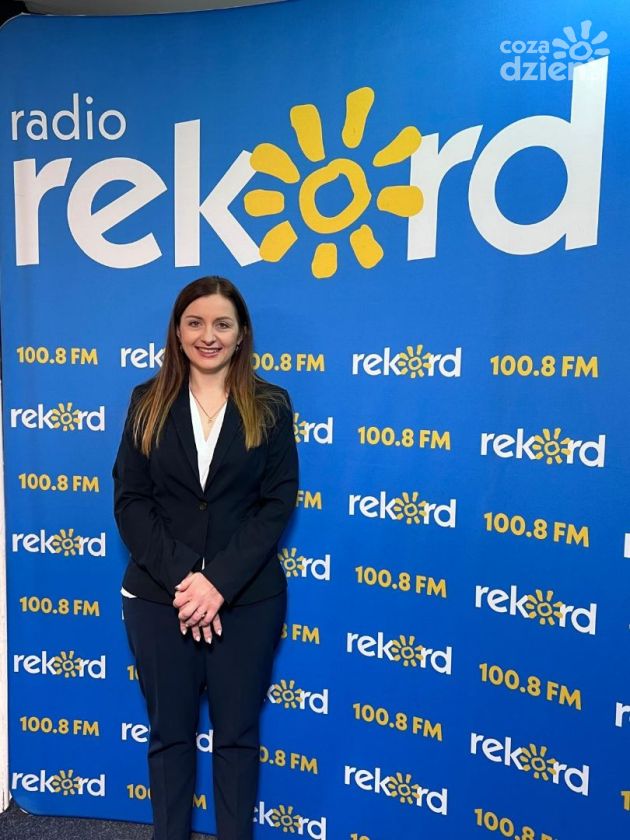 Kolejki do lekarza: jest sposób, żeby nie utknąć na miesiące. NFZ odpowiada