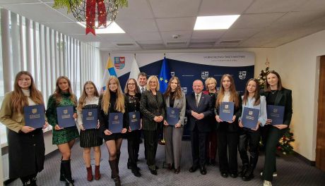 Rekordowe stypendia dla przyszłych lekarzy i jasny sygnał: zostań w Świętokrzyskiem. 