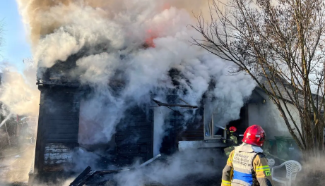 Pożar drewnianego domu w powiecie koneckim